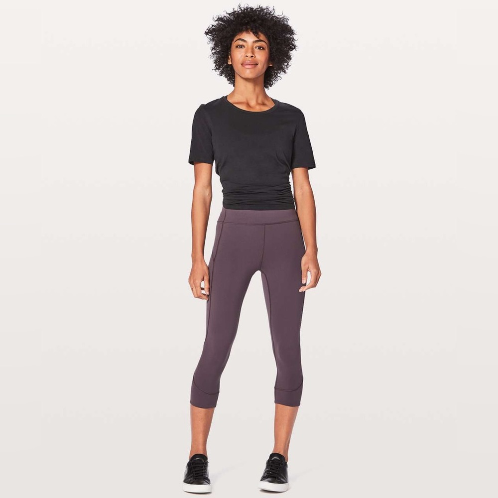 Lululemon In Movement Crop *Everlux 19"